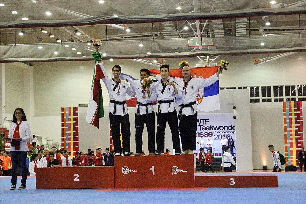 Individuals_M_Under_40_Award_1