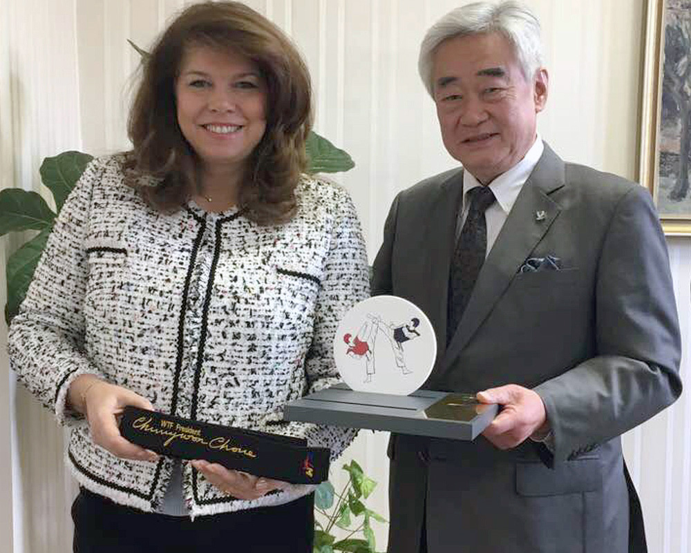 from-left-Bulgarian-Vice-President-and-Dr.-Choue-5