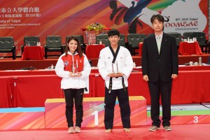 Awarding ceremony of freestyle poomsae MVPs, Taejoo NA (KOR, Right), Adalis MUNOZ (USA, Left) at day 4